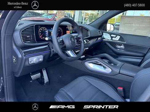 New 2026 Mercedes-Benz GLS 580 4MATIC image 9