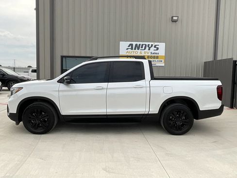 Used 2021 Honda Ridgeline Black Edition image 5