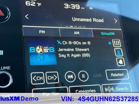 Used 2025 Subaru Crosstrek 2.5i Limited w/ Crosstrek Mirror Package image 29