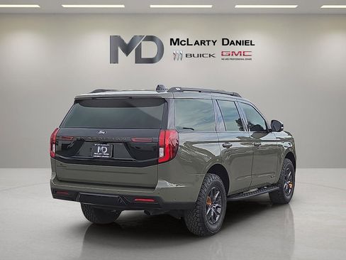Used 2025 Ford Expedition Tremor AWD/4WD image 5