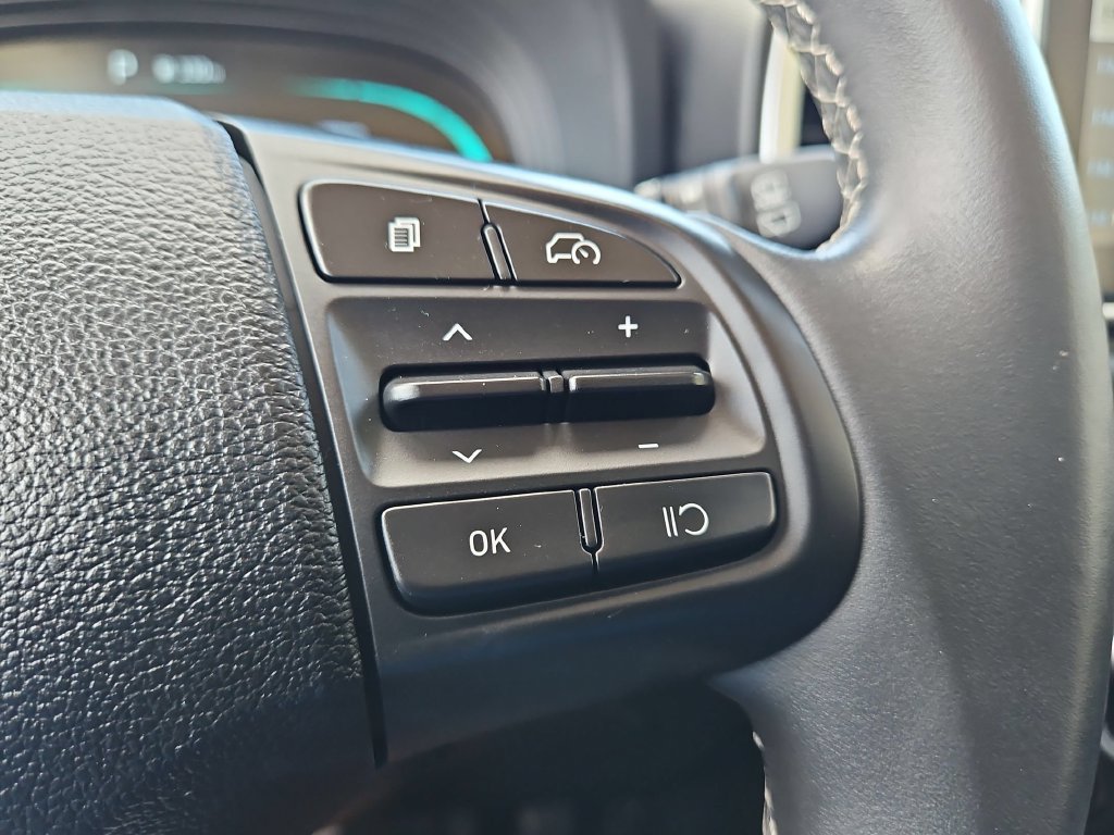 Used 2026 Hyundai Venue SEL FWD image 19