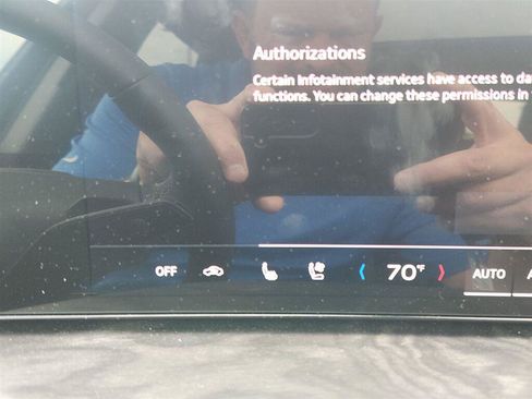 Used 2025 Audi Q5 Premium Plus AWD/4WD image 18