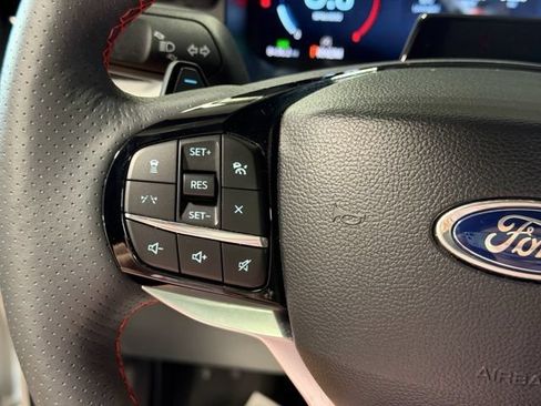 Certified 2025 Ford Explorer ST AWD/4WD image 31