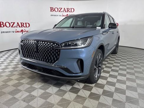 New 2025 Lincoln Aviator Reserve w/ Equipment Group 201A image 3