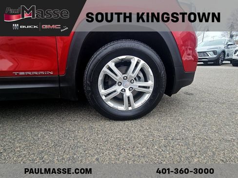 Used 2022 GMC Terrain SLE w/ Driver Convenience Package image 15
