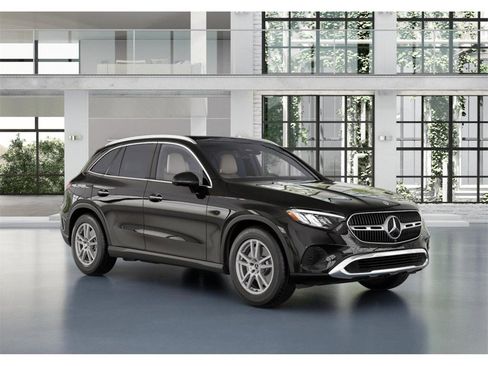 New 2026 Mercedes-Benz GLC 300 4MATIC image 11