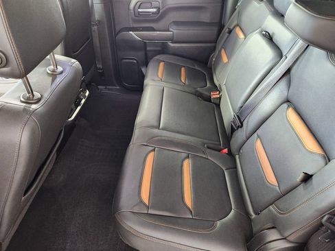 Used 2022 GMC Sierra 1500 AT4 w/ AT4 Premium Package AWD/4WD image 14