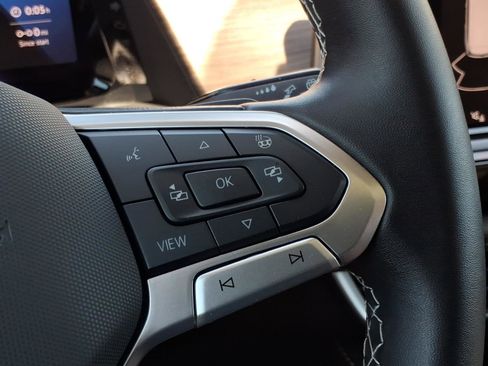 Certified 2025 Volkswagen Atlas SEL AWD/4WD image 33