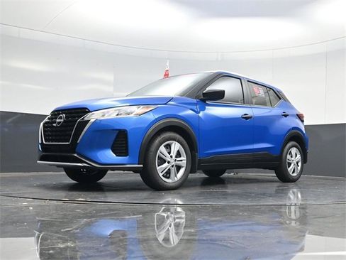 Used 2025 Nissan Kicks Play S image 53