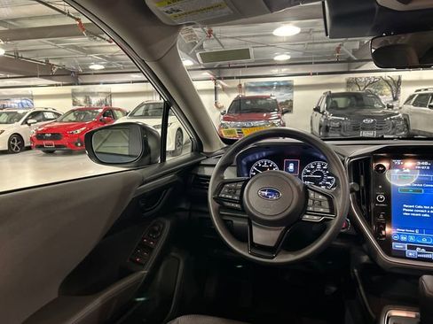 Used 2024 Subaru Crosstrek 2.0i Premium image 25