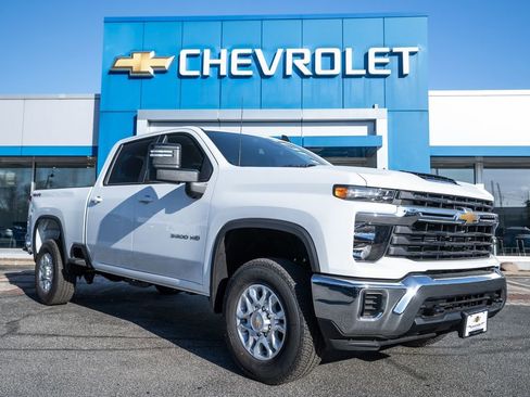 New 2026 Chevrolet Silverado 3500 LT image 1