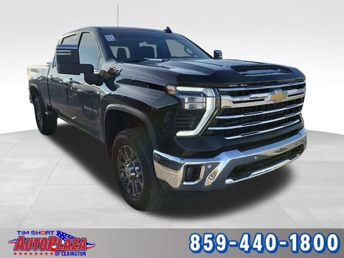 Used 2025 Chevrolet Silverado 2500 LTZ w/ LTZ Premium Package image 6