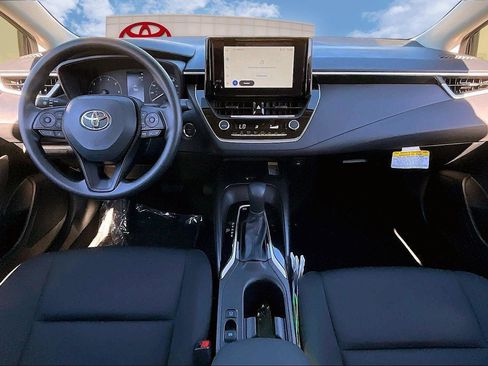 Certified 2025 Toyota Corolla LE image 15