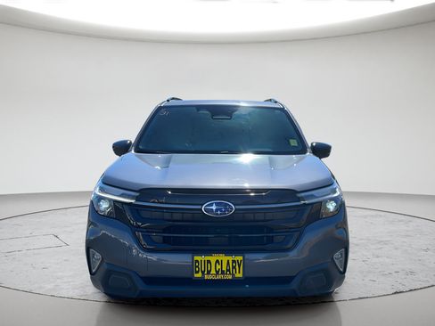 Used 2025 Subaru Forester Touring AWD/4WD image 8