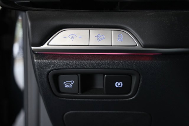 Used 2025 Genesis GV80 2.5T AWD/4WD image 21