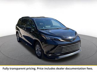 Used 2025 Toyota Sienna XLE FWD video 1