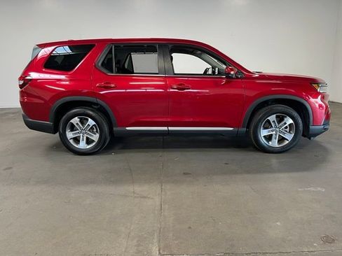 Used 2024 Honda Pilot EX-L image 2