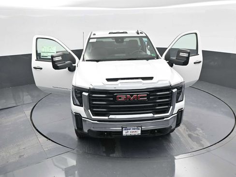New 2025 GMC Sierra 3500 Pro image 38