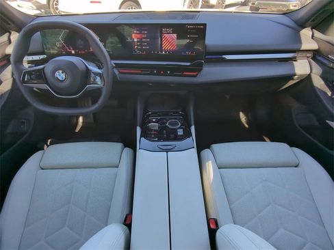 New 2025 BMW 530i image 15