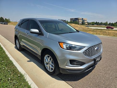Used 2024 Ford Edge SEL w/ Class II Trailer Tow Package AWD/4WD image 7