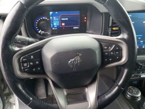 Used 2021 Ford Bronco Badlands image 14