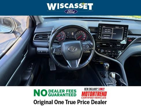 Used 2023 Toyota Camry XSE image 7