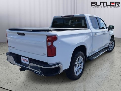 Used 2023 Chevrolet Silverado 1500 LTZ AWD/4WD image 5