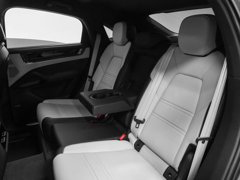 Certified 2026 Porsche Cayenne S AWD/4WD image 51