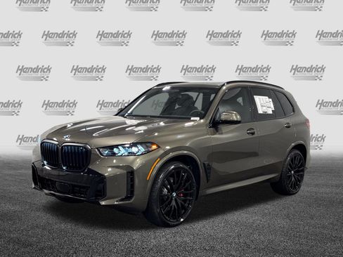 New 2026 BMW X5 xDrive40i w/ M Sport Package AWD/4WD image 3