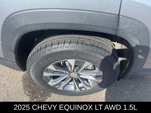 Used 2025 Chevrolet Equinox LT image 21