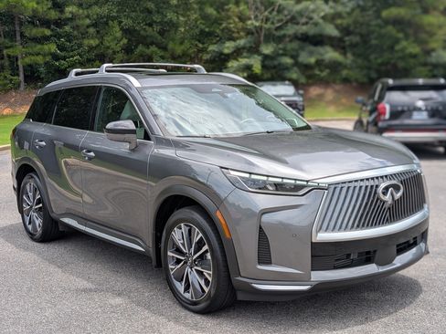 Used 2026 INFINITI QX60 Luxe w/ Cargo Package FWD image 11