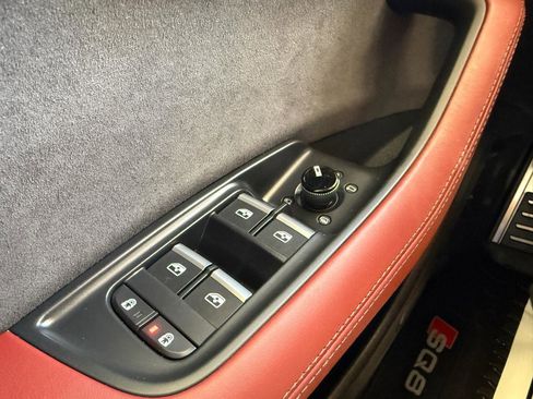 Used 2025 Audi SQ8 Prestige AWD/4WD image 22