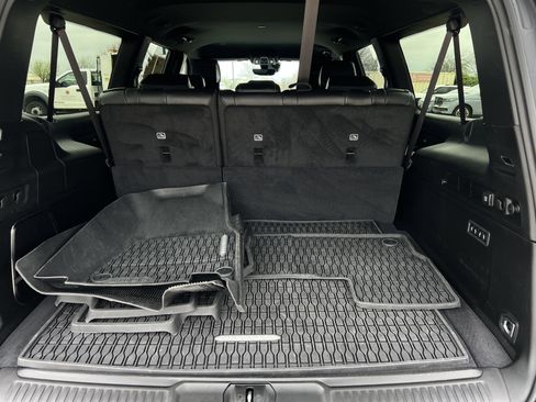 Used 2023 Jeep Wagoneer L 4WD w/ Rear Seat Video Group 1 image 39