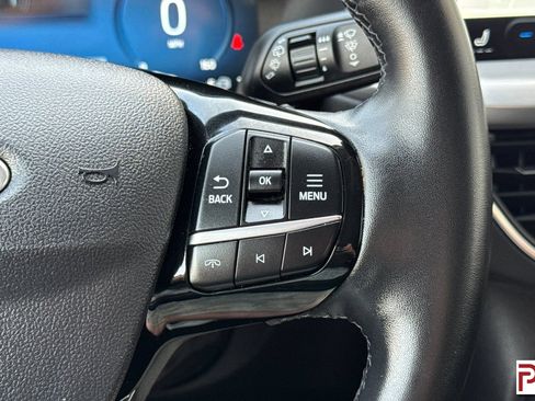 Used 2024 Ford Escape Platinum AWD/4WD image 29