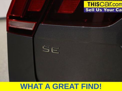 Used 2023 Volkswagen Tiguan SE R-Line FWD image 13