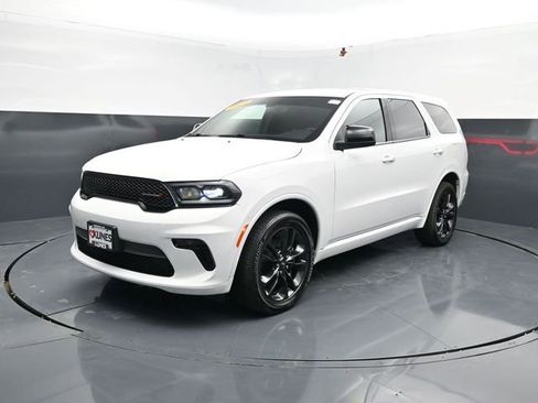 Used 2022 Dodge Durango SXT w/ Blacktop Package image 4