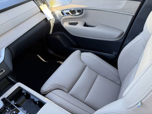 New 2026 Volvo XC90 B5 Ultra AWD/4WD image 15