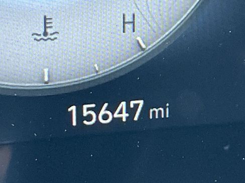 Used 2025 Hyundai Elantra SEL image 40