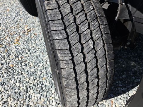 Used 2025 Mercedes-Benz Sprinter 2500 image 27