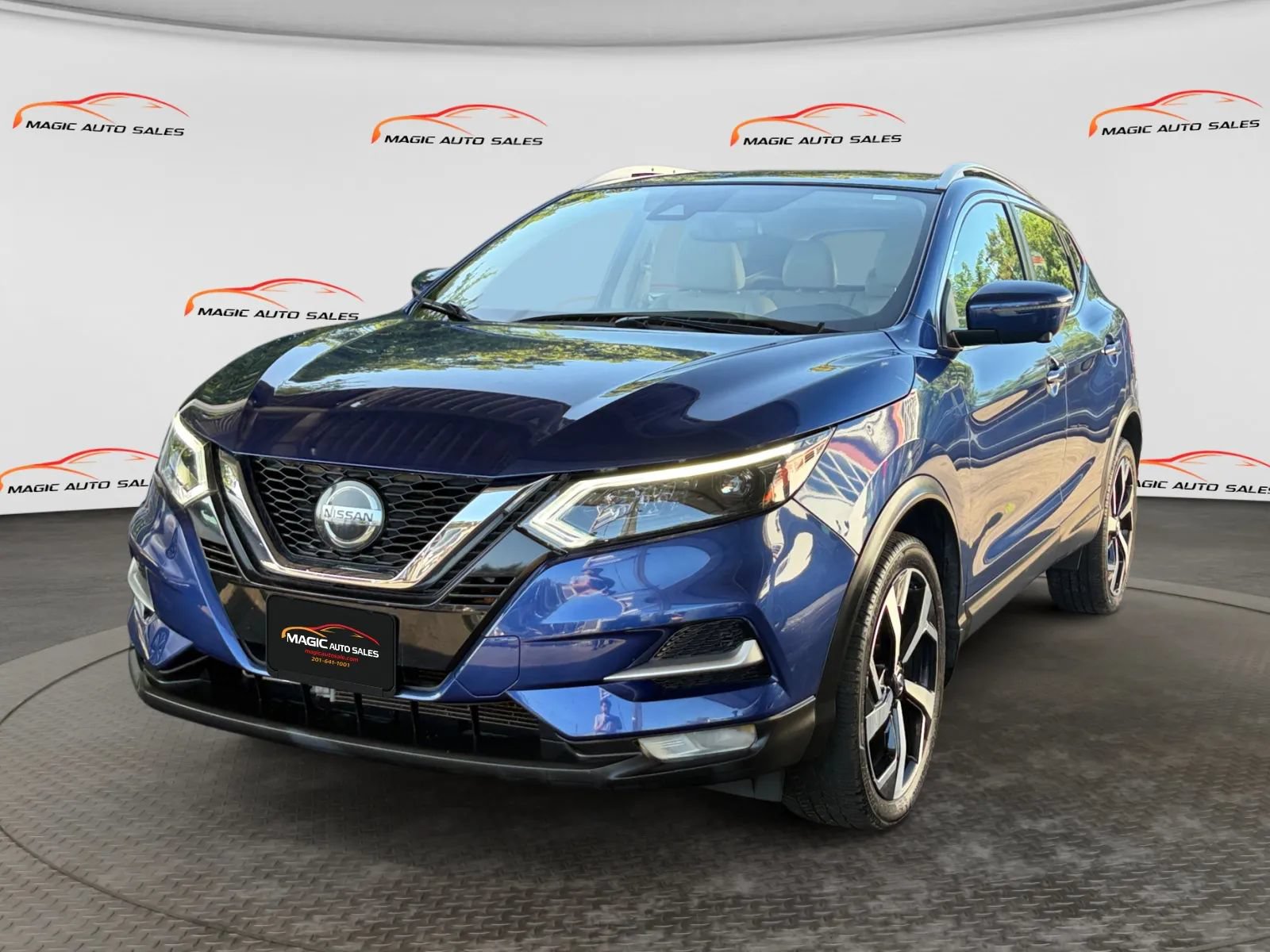 Used 2020 Nissan Rogue Sport SL w/ Premium Package AWD/4WD image 1