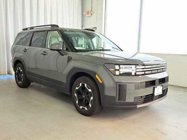Used 2025 Hyundai Santa Fe SEL FWD image 4