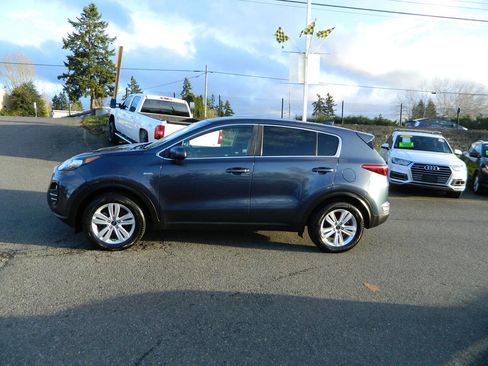 Used 2018 Kia Sportage LX image 5