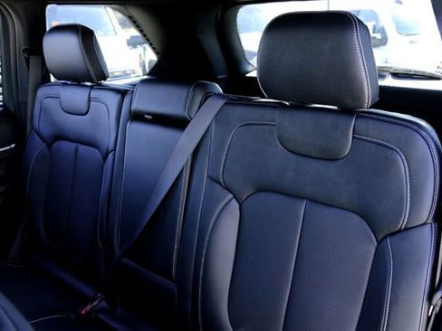 New 2025 Jeep Grand Cherokee Overland w/ Luxury Tech Group IV image 19