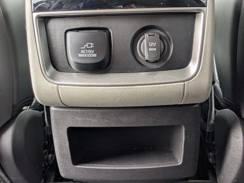 Certified 2022 Kia Carnival SX FWD image 19