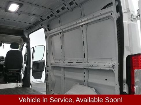 Used 2023 RAM ProMaster 2500 FWD image 17