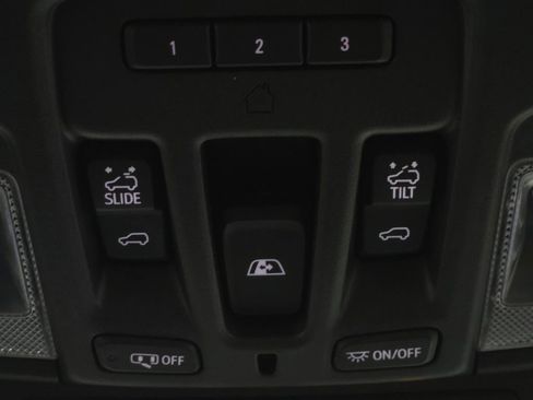 Used 2021 GMC Sierra 1500 AT4 w/ AT4 Premium Package image 5