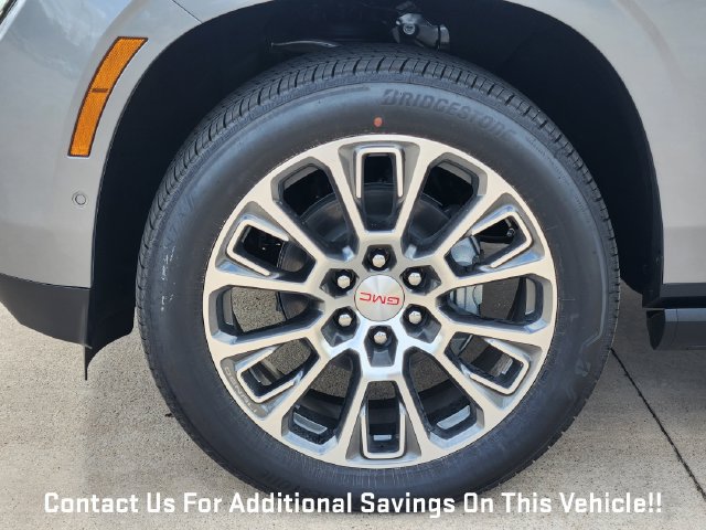 New 2027 GMC Yukon Denali w/ Sun & Power Step Package AWD/4WD image 7