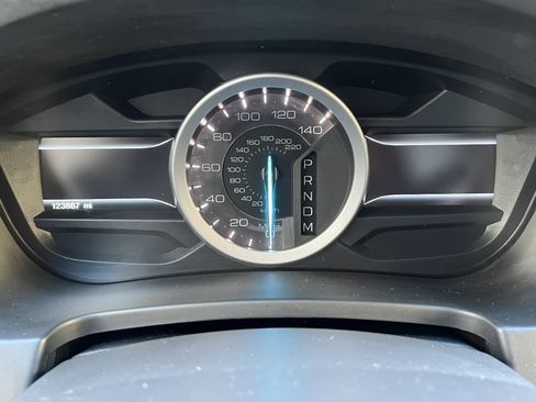 Used 2015 Ford Explorer XLT w/ Equipment Group 202A image 35