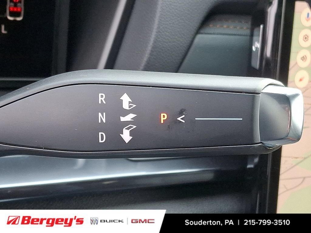 New 2026 GMC Terrain AT4 w/ LPO, Black Badging Package AWD/4WD image 11