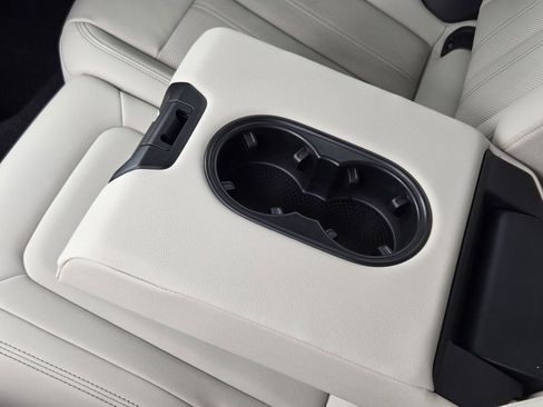 Certified 2025 Audi Q5 Prestige image 37